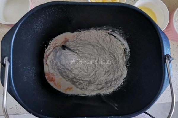 椰蓉面包的做法图解2