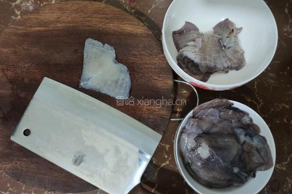 番茄鱿鱼片的做法图解2