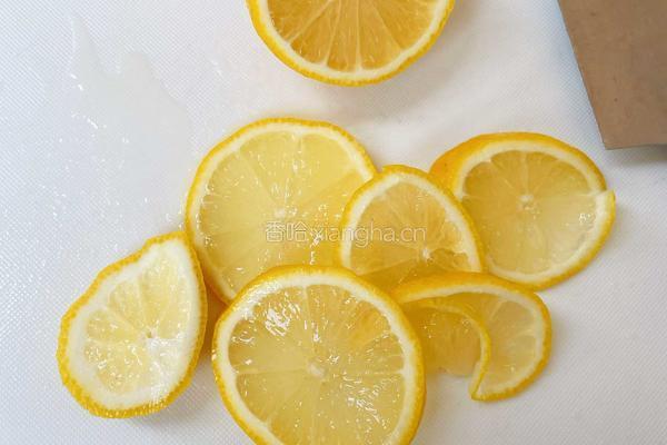 冰柠檬红茶的做法图解2