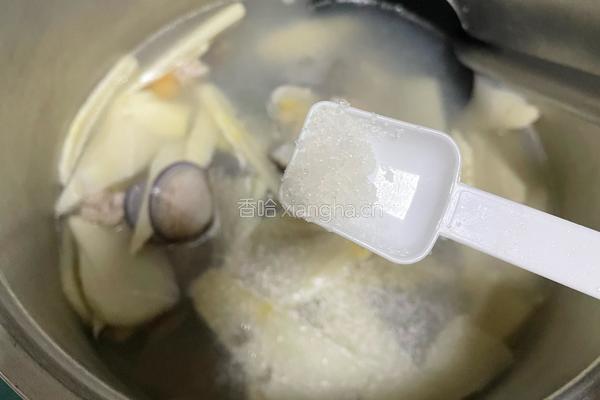 竹笋花蛤汤的做法图解6