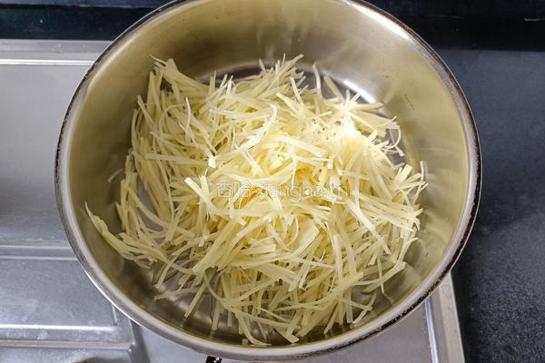 酸辣土豆丝的做法图解7