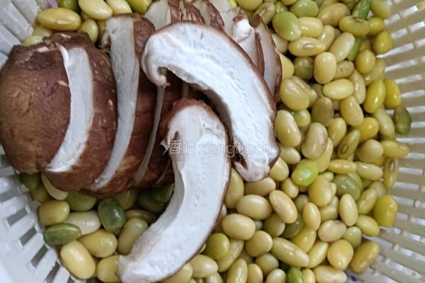 毛豆烧鸡的做法图解3