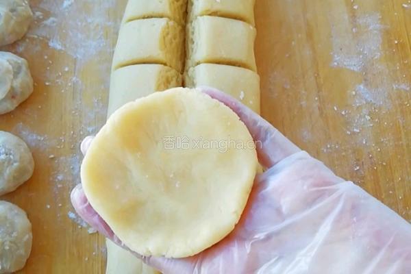 蛋皮月饼的做法图解10