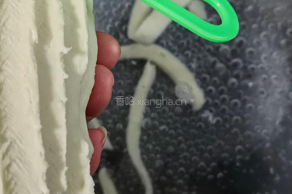 刀削面（神奇的面粉）的做法图解5
