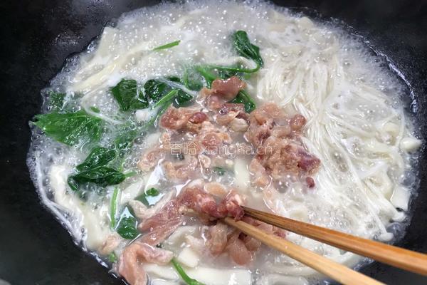 红薯叶肉丝汤面-神奇的面粉的做法图解13