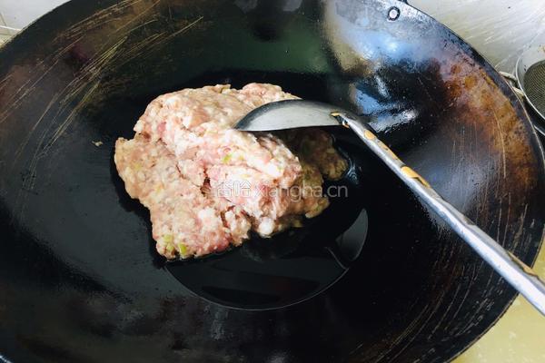 韭薹大肉水饺的做法图解6