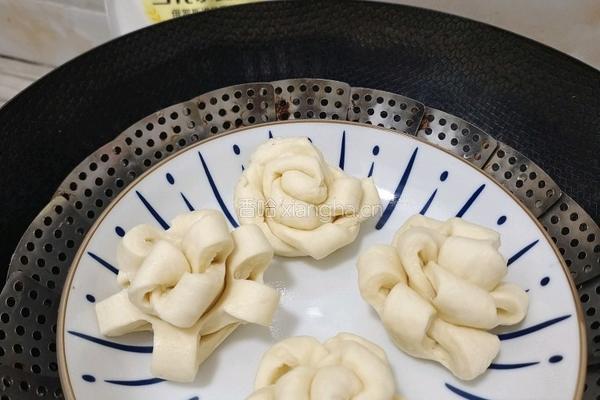 花朵馒头的做法图解14