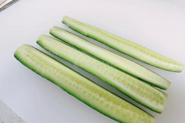 麻辣凉拌黄瓜的做法图解2