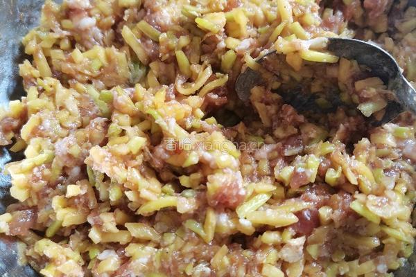 南瓜猪肉水饺的做法图解13