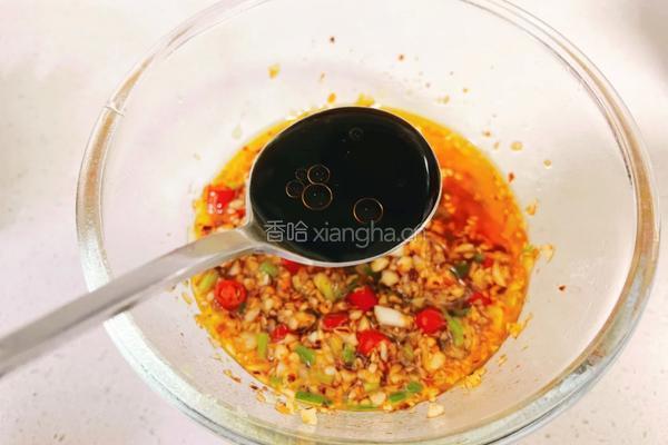 凉拌木耳黄瓜腐竹的做法图解8