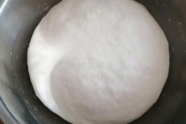 韭菜鸡蛋包子的做法图解4