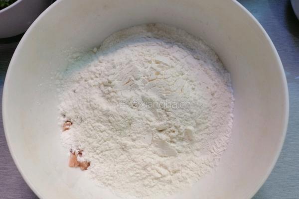 火腿肠鸡蛋葱香饼的做法图解4