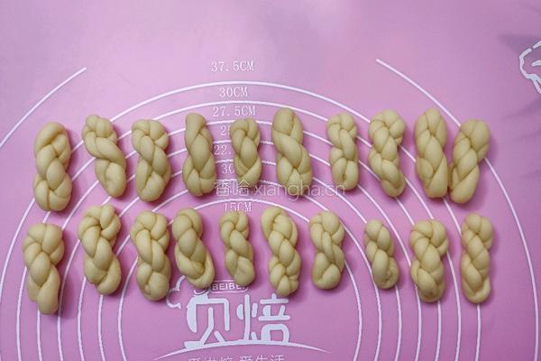 香酥小麻花的做法图解10