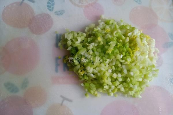 芹菜鲜肉生煎包的做法图解3