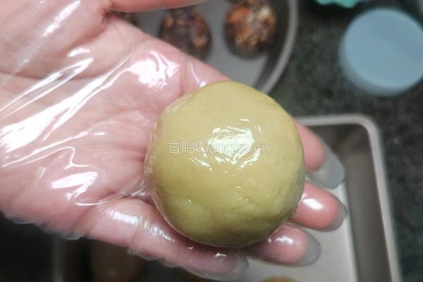 自制坚果蛋月烧月饼的做法图解21