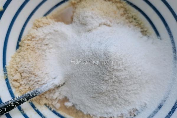 椒盐花生酥的做法图解3