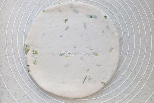 葱香发面饼的做法图解7