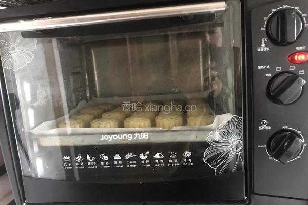 广式月饼-神奇的面粉的做法图解10