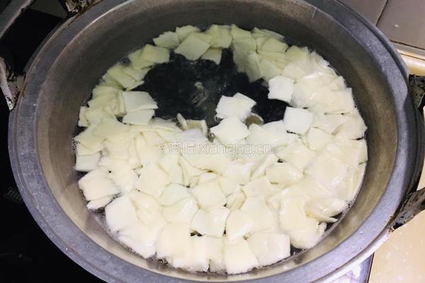 西红柿辣子拌面片的做法图解7