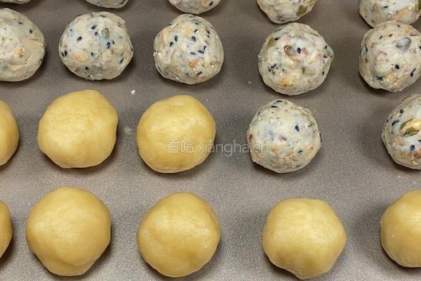 酥皮五仁月饼的做法图解5