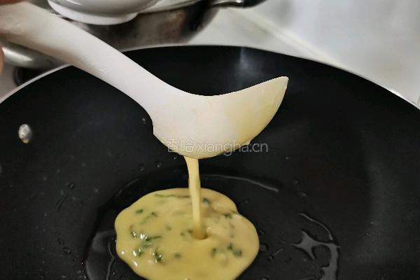 葱花鸡蛋饼的做法图解8