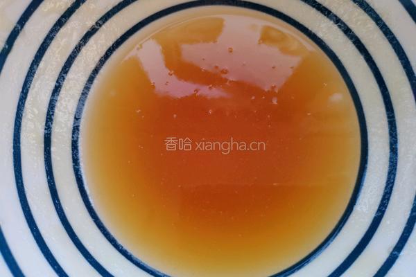 豆沙蛋黄月饼的做法图解2