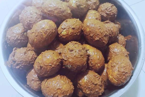手工蛋黄月饼(100克)的做法图解2
