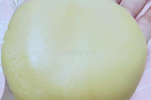 手工蛋黄月饼(100克)的做法图解19