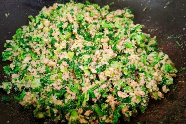芹菜肉馅饺子的做法图解7