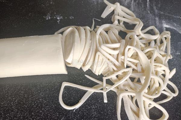 西洋菜肉丝面－神奇的面粉的做法图解6