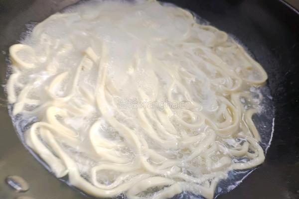 西洋菜肉丝面－神奇的面粉的做法图解7