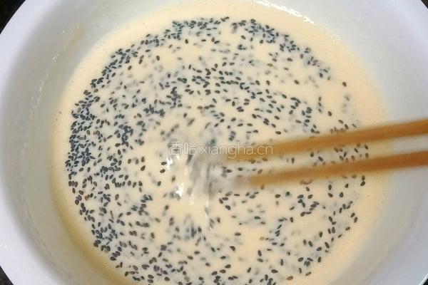 芝麻牛奶鸡蛋饼的做法图解8
