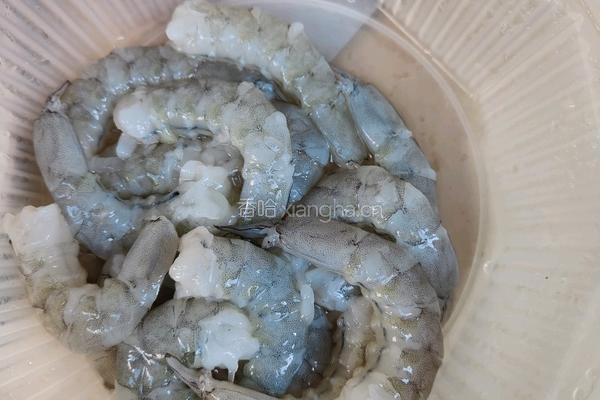 鲜虾饺子的做法图解1