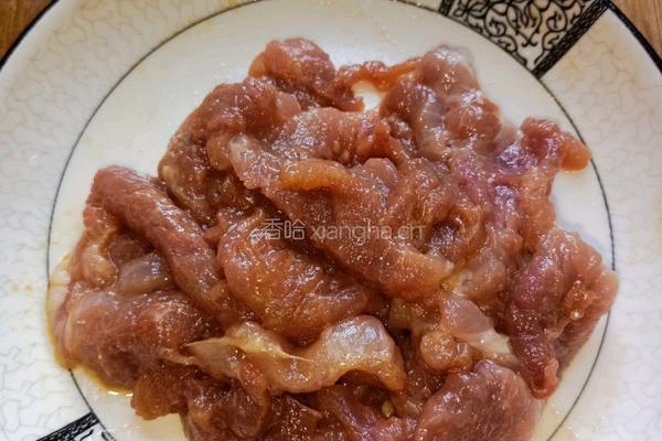 肉片炒南瓜尖的做法图解2