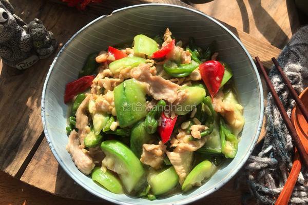 青红辣椒丝瓜炒肉的做法图解10