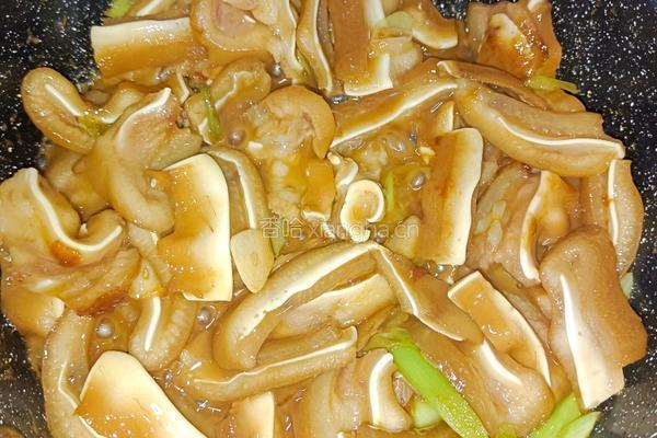 芹菜炒猪耳朵的做法图解6