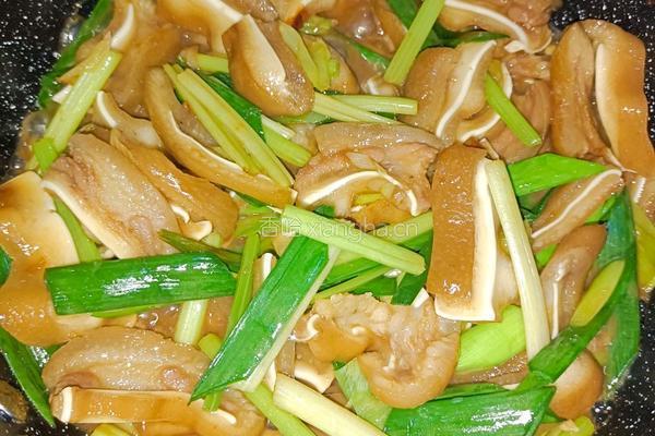 芹菜炒猪耳朵的做法图解8