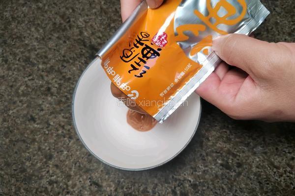 呷哺呷哺蘸料拌面的做法图解2