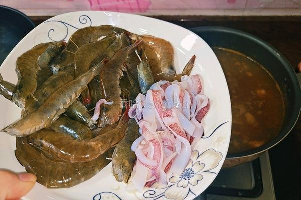 海鲜冬阴功汤的做法图解7