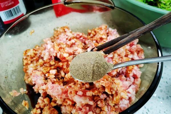 萝卜苗肉馅的做法图解4