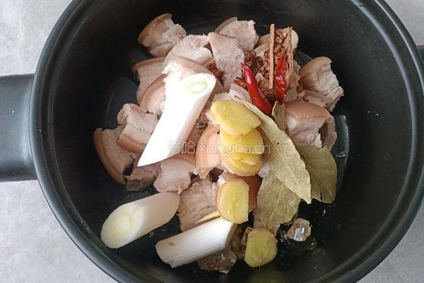 香菇红烧肉的做法图解6