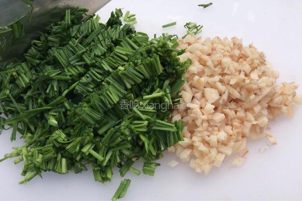 韭菜牛肉饺子的做法图解3