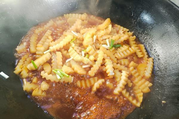 呷哺川味狼牙土豆条的做法图解5