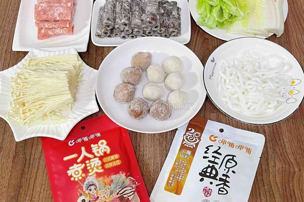 秋天的火锅的做法图解1