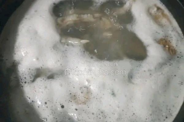 香菇炖鸡(药膳版）的做法图解4