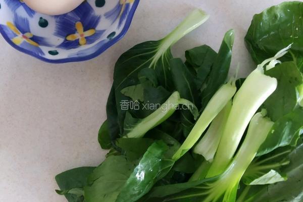 青菜鸡蛋汤的做法图解1