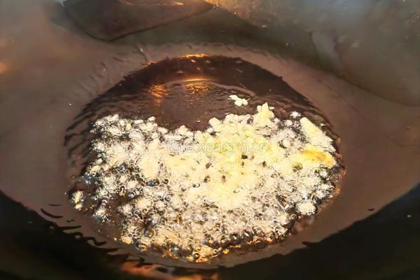 黄金蛋炒饭的做法图解3