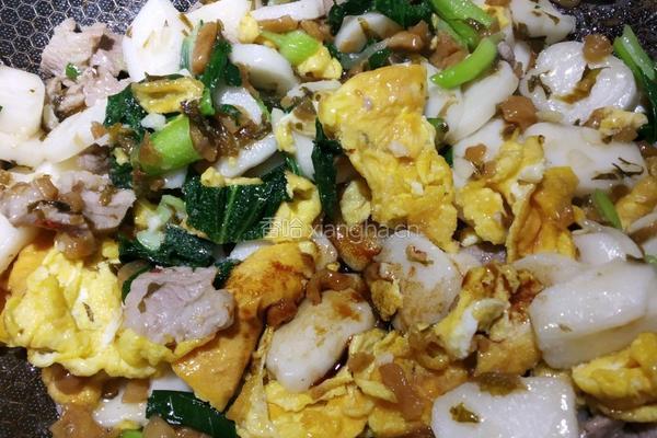 鸡蛋外婆菜炒年糕的做法图解14