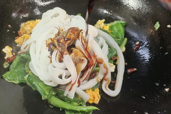 鸡蛋炒河粉的做法图解5