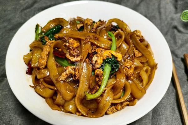 鸡蛋炒河粉的做法图解6
